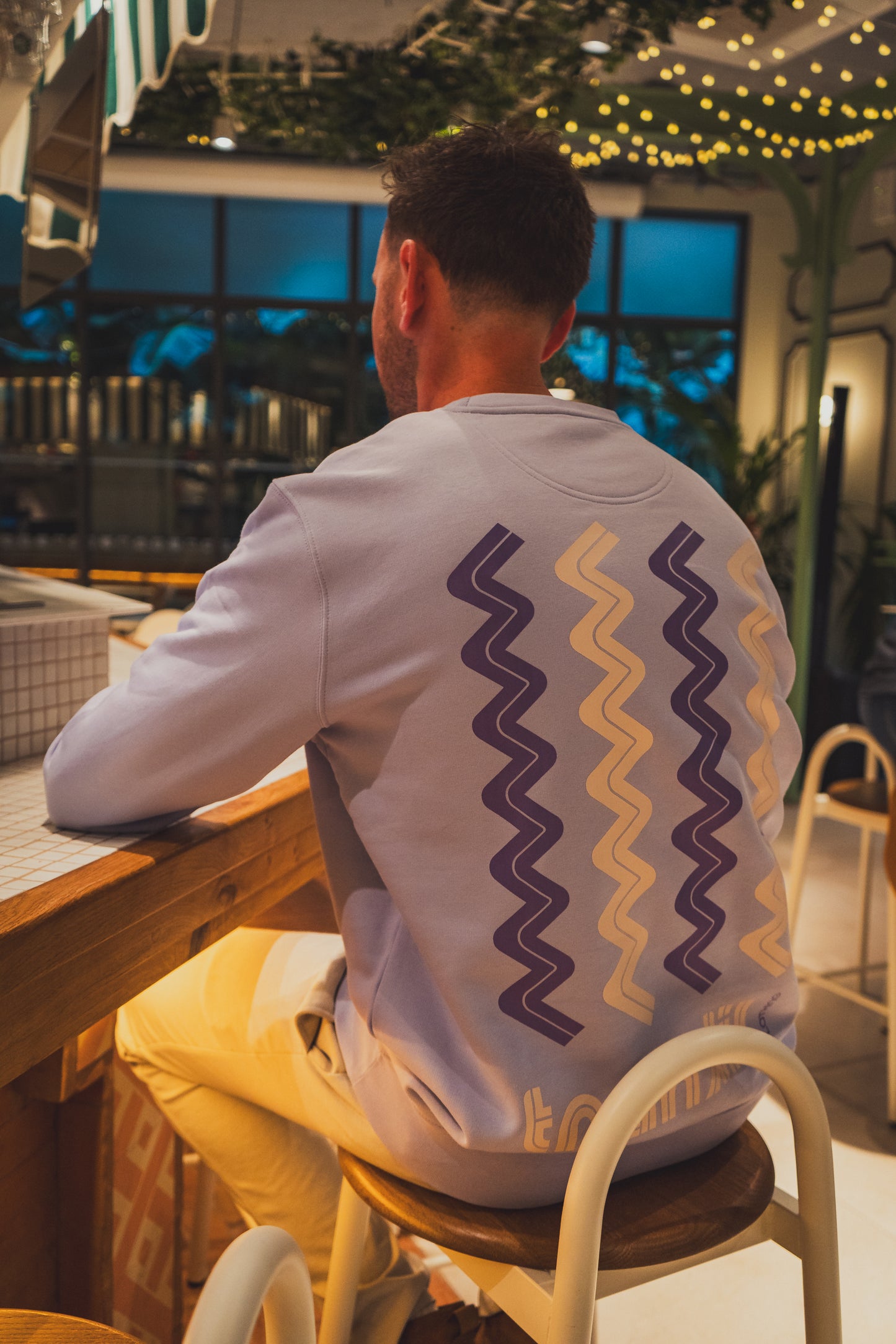 sweat coupe regular avec vagues dans le dos