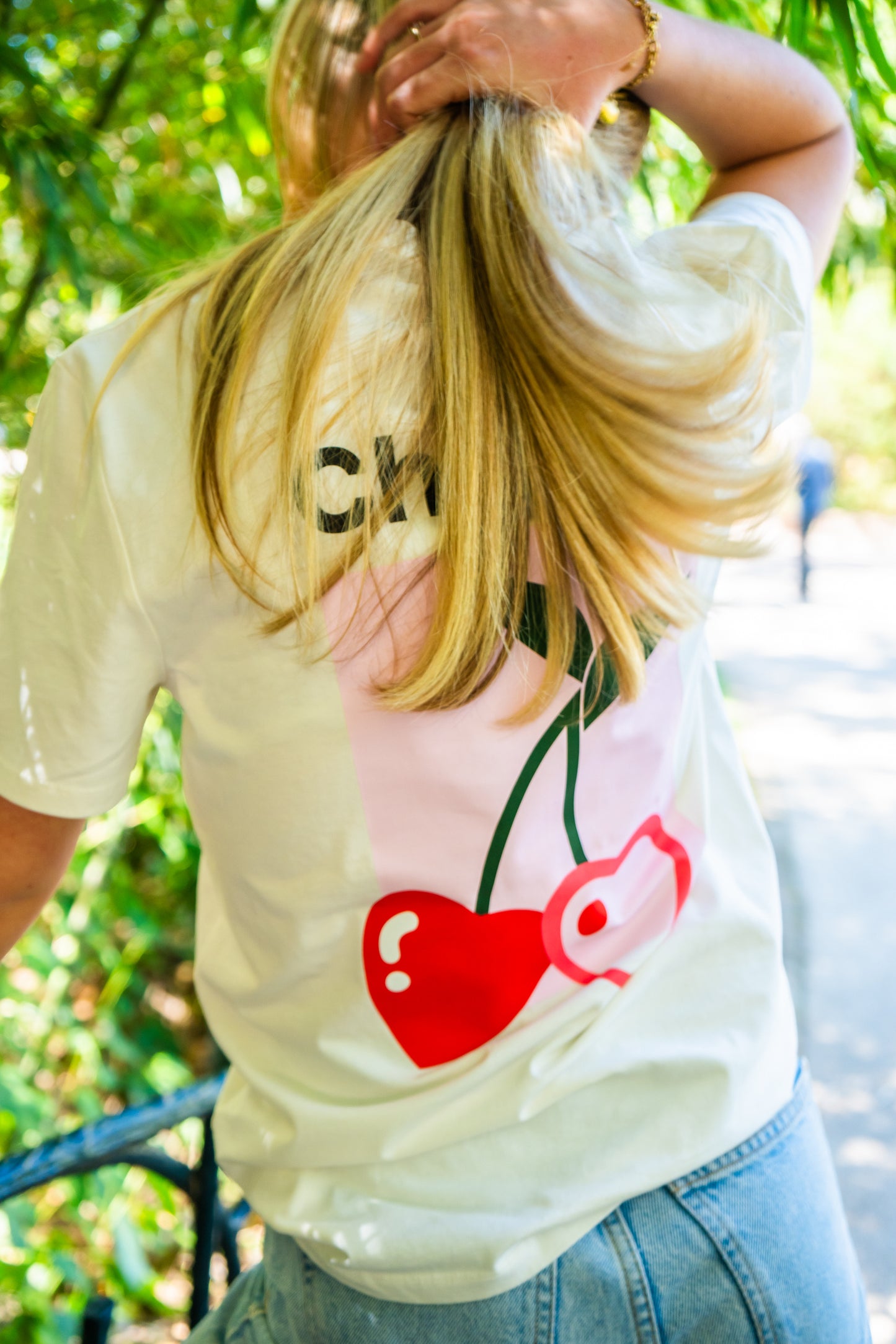 t-shirt décontracté unisexe avec design dans le dos