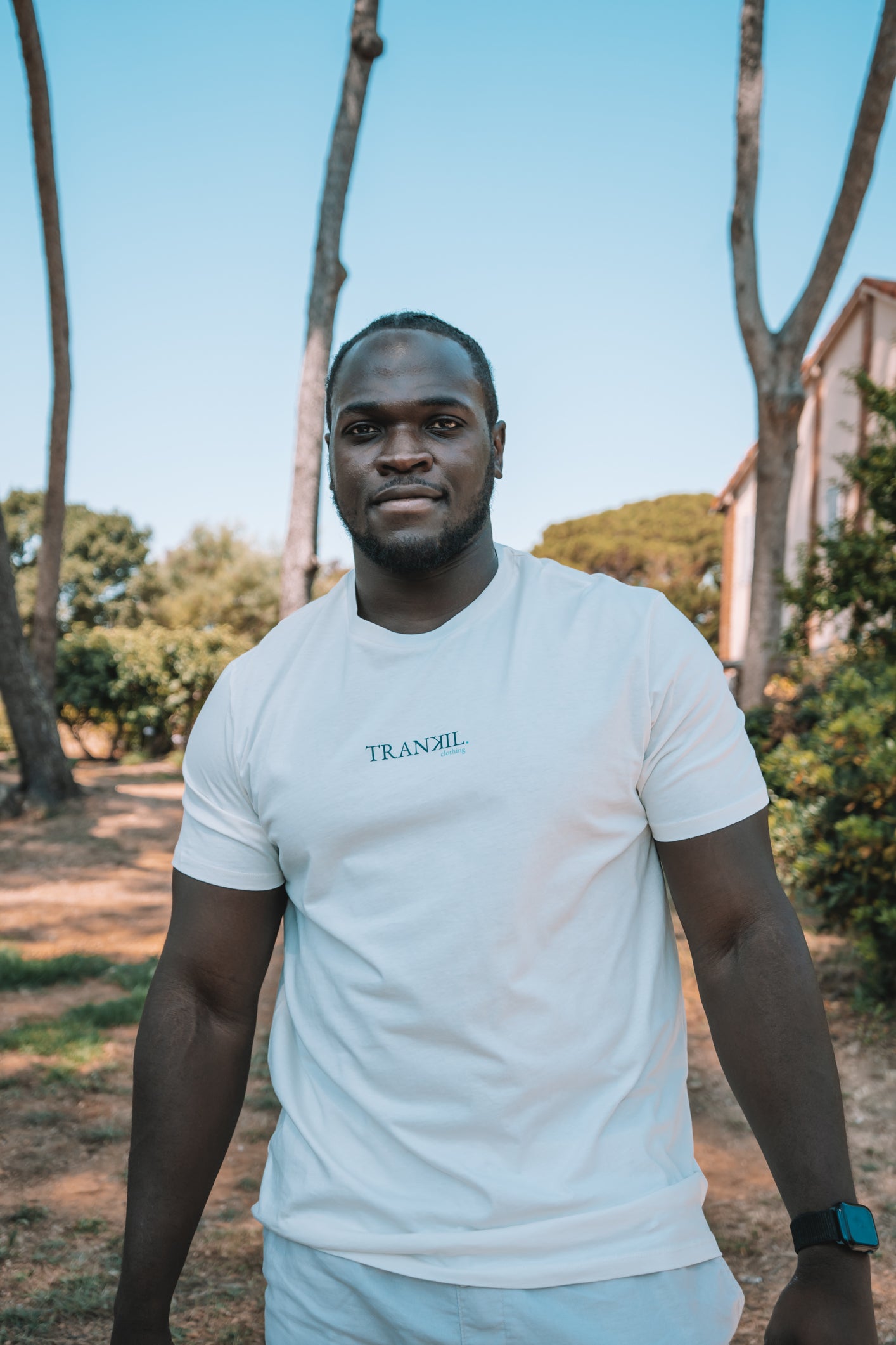 t-shirt unisexe en coton, coupe droite pour un look casual.
