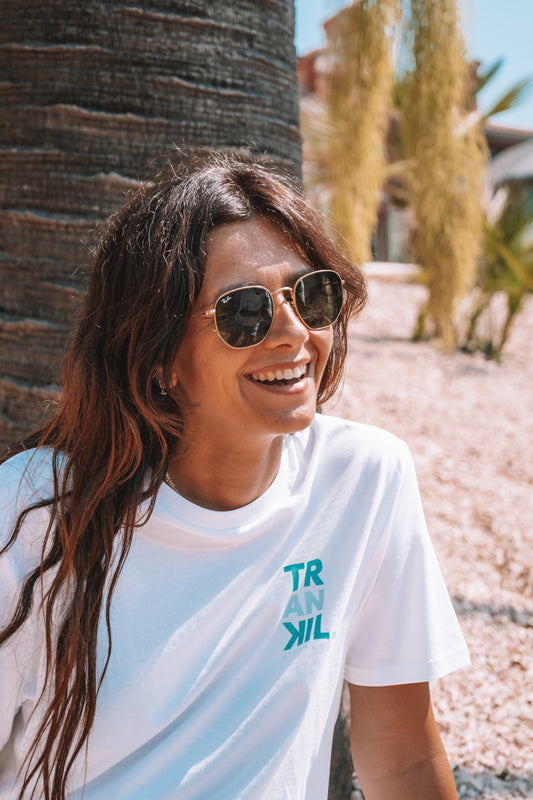 t-shirt blanc coupe droite unisexe.
